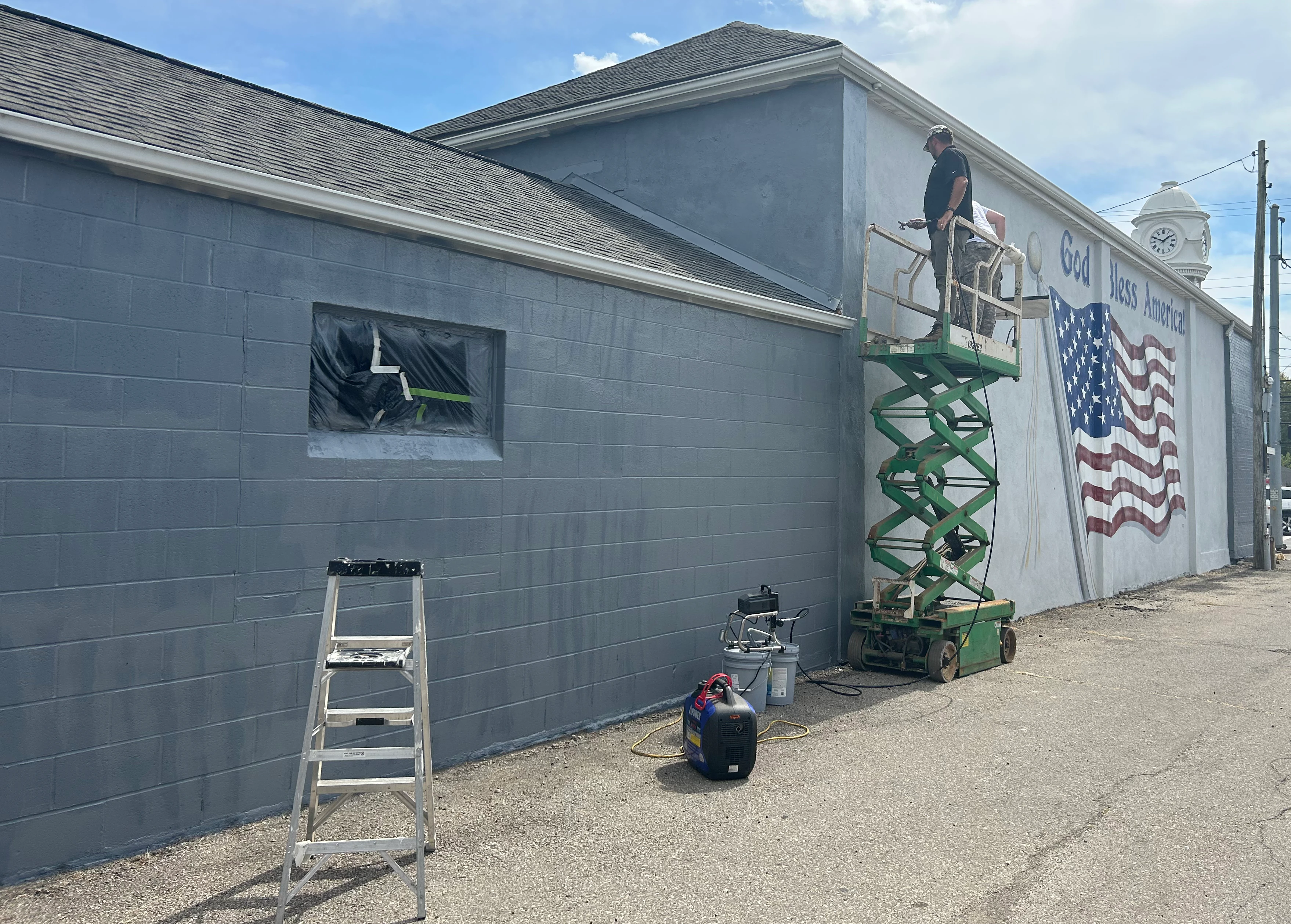 Urania exterior painting image one