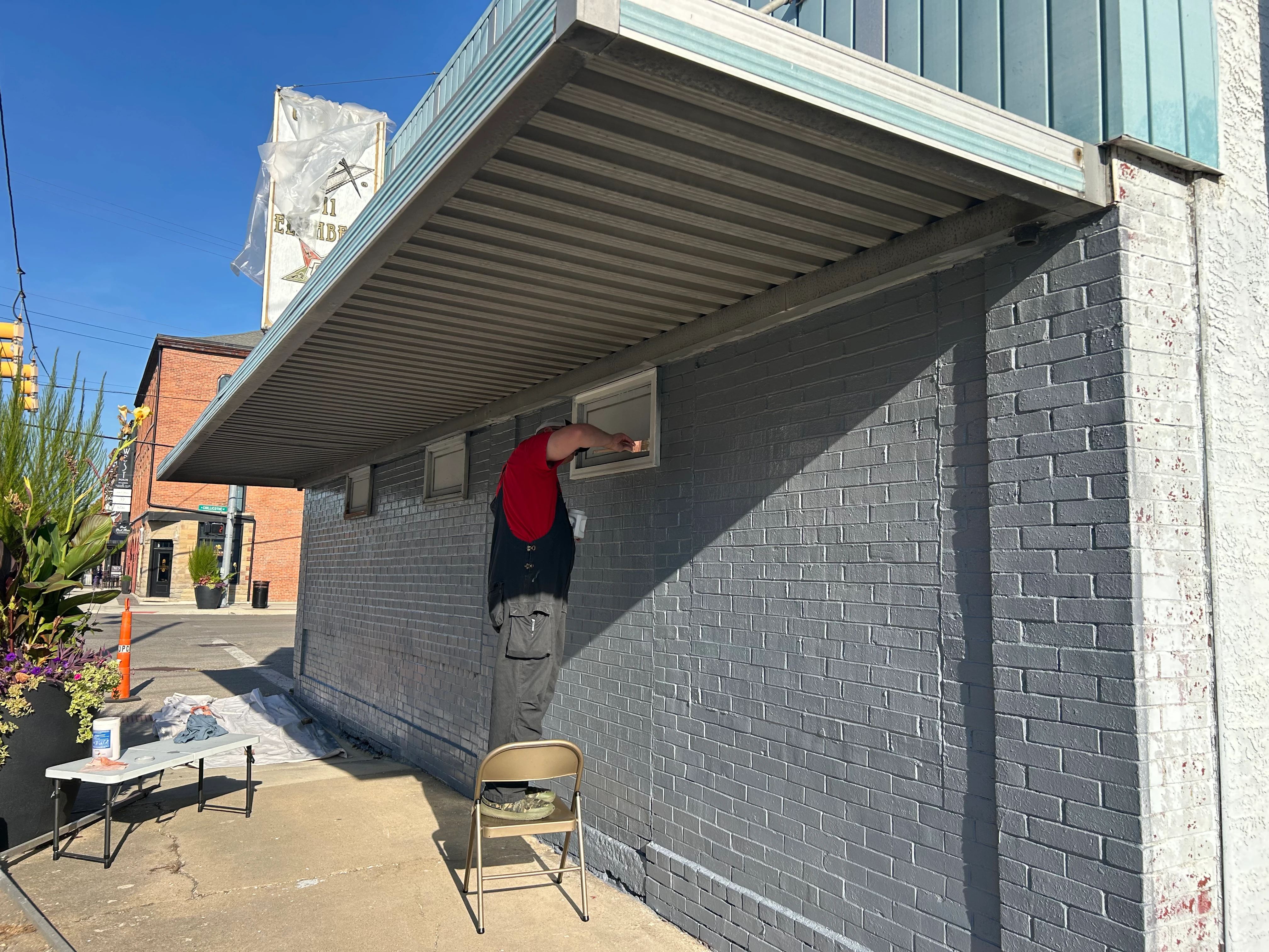 Urania exterior painting image four